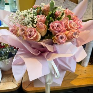 Soft Pink Mondial Roses